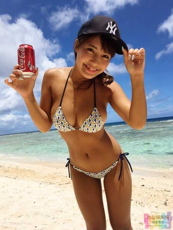 G奶美乳偶像团「晃奶MV」只看10秒哥就晕了 G奶美乳偶像团「晃奶MV」只看10秒哥就晕了